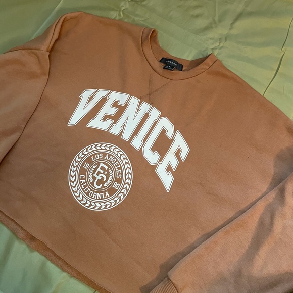 Women’s Cropped Sweatshirt - Picture 1 of 5